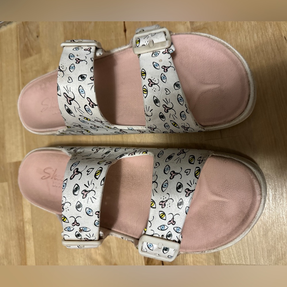 Sketchers Foamies cat face sandals women’s size 10